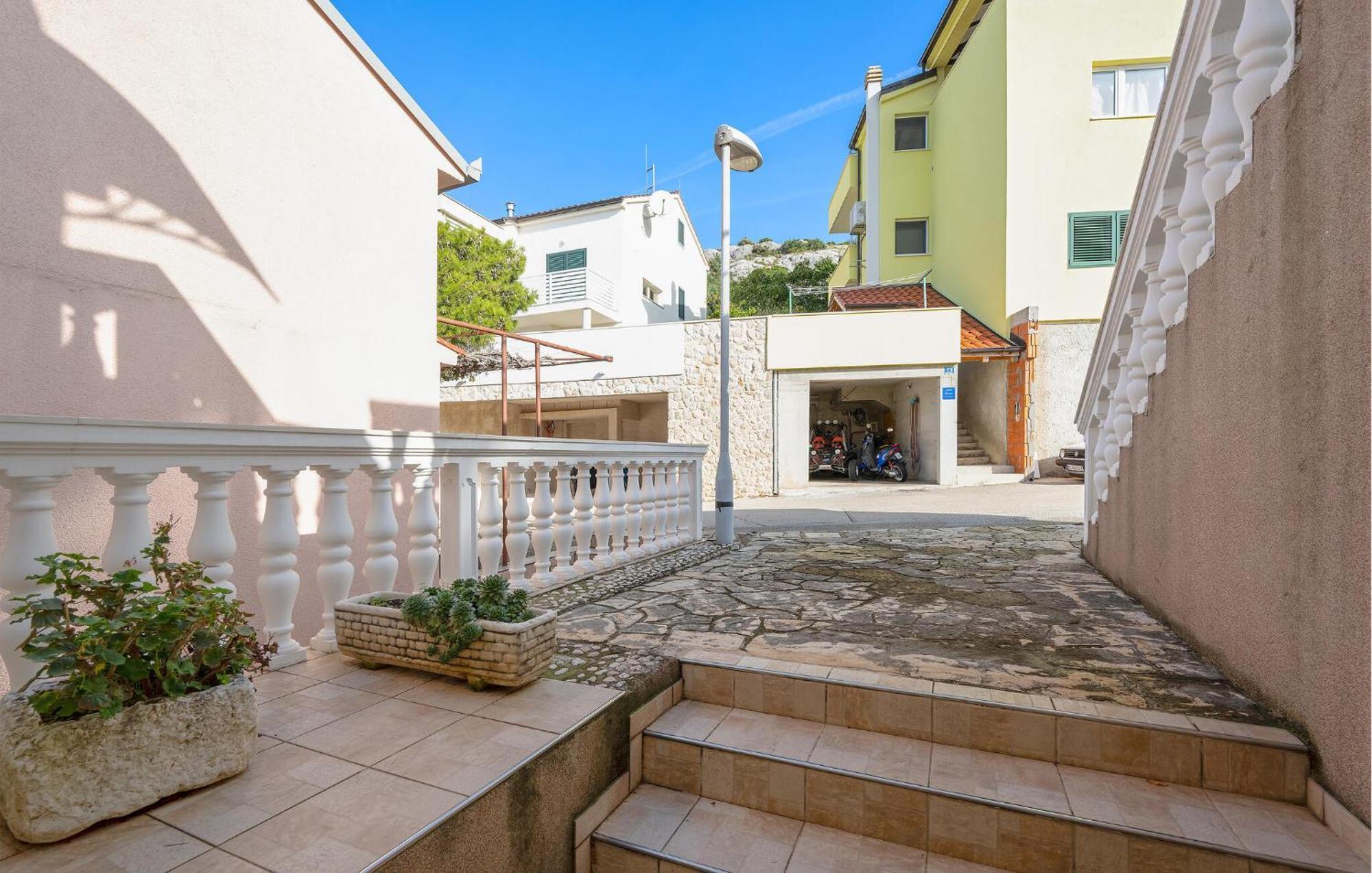 Lovely Apartment In Primosten With Kitchen Ngoại thất bức ảnh